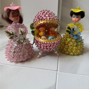 Easter Vintage Beaded Diorama Kitschy Dolls and Egg Set Holiday Decorations